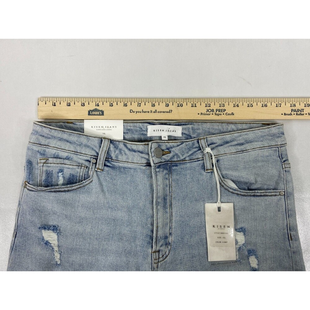 Risen Women 1XL Jeans Boyfriend Fit Straight Leg Distressed Light Wash NWT - Picture 14 of 16